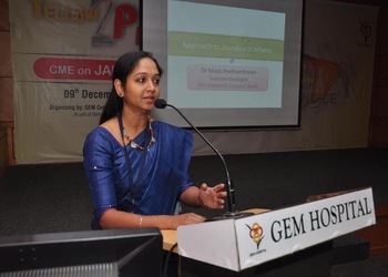 Dr-maya-peethambaran-Gastroenterologists-Kochi-Kerala-3