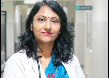 Dr-monika-agarwal-Gynecologist-doctors-Siliguri-West-bengal-1