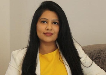 Dr-neha-sharma-Dermatologist-doctors-Sector-14-gurugram-Haryana-1