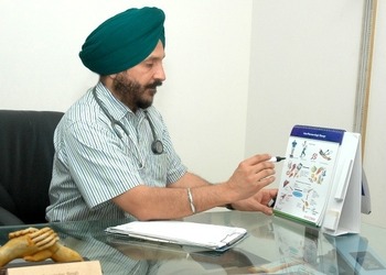 Dr-parminder-singh-Diabetologist-doctors-Model-gram-ludhiana-Punjab-3