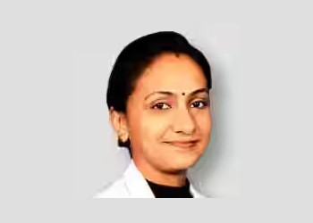 Dr-preeti-jain-Cancer-specialists-oncologists-Gorakhpur-jabalpur-Madhya-pradesh-1