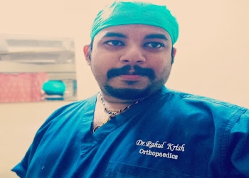 Dr-rahul-orthopaedic-surgeon-Orthopedic-surgeons-Payyannur-kannur-Kerala-1