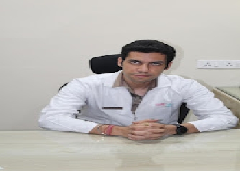 Dr-sanchit-talwar-dermatology-clinic-Dermatologist-doctors-Chandigarh-Chandigarh-2