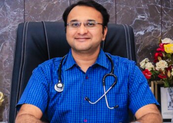 Dr-saumin-shah-Gastroenterologists-Piplod-surat-Gujarat-1