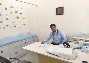 Dr-saurabh-gupta-Child-specialist-pediatrician-Noida-Uttar-pradesh-1