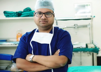 Dr-shalabh-agrawal-Urologist-doctors-Sector-44-gurugram-Haryana-1