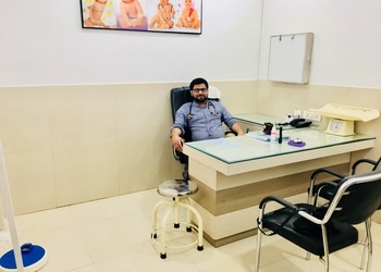 Dr-shashank-misra-Child-specialist-pediatrician-Bareilly-Uttar-pradesh-2