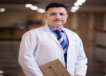 Dr-shekhar-srivastav-Orthopedic-surgeons-Delhi-Delhi-1