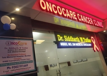 Dr-siddharth-turkar-Cancer-specialists-oncologists-Amanaka-raipur-Chhattisgarh-2