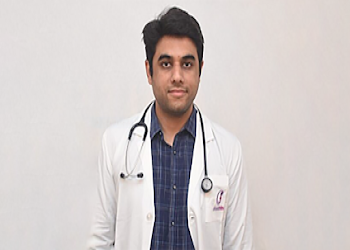 Dr-sidharth-nayyar-best-pediatrician-at-cloudnine-hospital-faridabad-Child-specialist-pediatrician-Faridabad-new-town-faridabad-Haryana-2