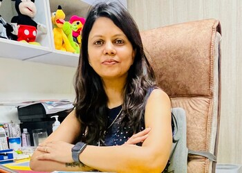 Dr-supriya-rastogi-Child-specialist-pediatrician-Faridabad-Haryana-1