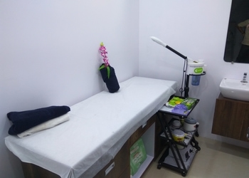 Elegance-the-unisex-salon-Beauty-parlour-Bhavnagar-Gujarat-3