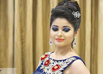 Essa-studio-academy-Makeup-artist-Ghatkopar-mumbai-Maharashtra-3