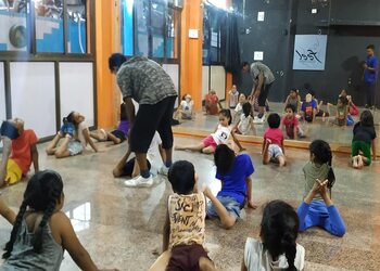 Feel-dance-academy-Dance-schools-Vadodara-Gujarat-2