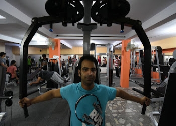 Fitness-addiction-Gym-Vaishali-ghaziabad-Uttar-pradesh-2