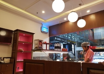 Flurys-Cake-shops-Dum-dum-kolkata-West-bengal-3