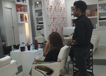 Gallantry-salon-academy-Beauty-parlour-Faridabad-Haryana-2