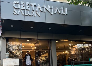 Geetanjali-salon-Beauty-parlour-Anand-vihar-Delhi-1