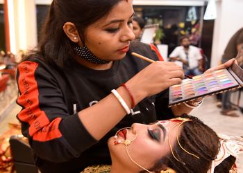 Glatt-hairbeauty-family-salon-and-academy-Beauty-parlour-Kalyani-West-bengal-3