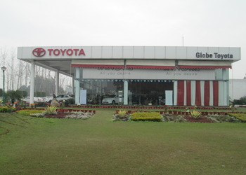 Globe-toyota-Car-dealer-Model-town-karnal-Haryana-1