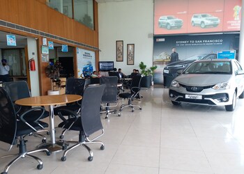 Globe-toyota-Car-dealer-Model-town-karnal-Haryana-3