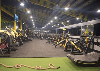 Golds-gym-Gym-Lal-chowk-srinagar-Jammu-and-kashmir-2