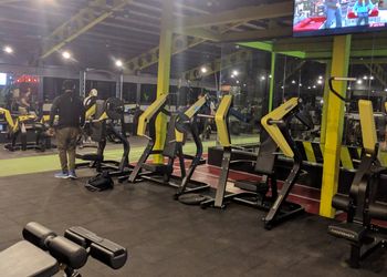 Golds-gym-Gym-Lal-chowk-srinagar-Jammu-and-kashmir-3