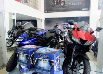 Grand-yamaha-Motorcycle-dealers-Maligaon-guwahati-Assam-3