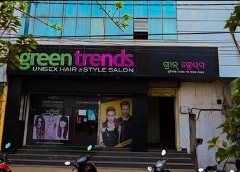 Green-trends-unisex-Beauty-parlour-Civil-township-rourkela-Odisha-1