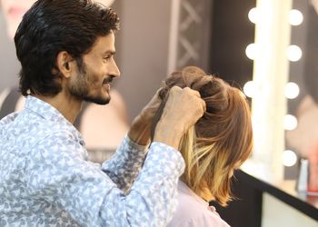 Hair-16-family-salon-Beauty-parlour-Ulhasnagar-Maharashtra-2