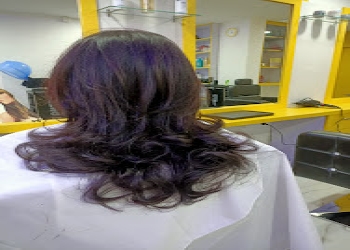 Hair-confident-family-salon-Beauty-parlour-Bagdogra-siliguri-West-bengal-2