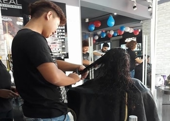 Hairs-evelyn-Beauty-parlour-Baguiati-kolkata-West-bengal-2