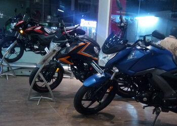 Haritha-honda-Motorcycle-dealers-Mattuthavani-madurai-Tamil-nadu-3