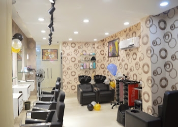 Heaven-salon-Beauty-parlour-Model-town-karnal-Haryana-2