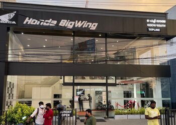 Honda-bigwing-Motorcycle-dealers-Kochi-Kerala-1