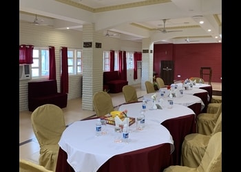 Hotel-saluja-3-star-hotels-Siliguri-West-bengal-3