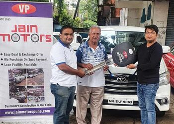 Jain-motors-Used-car-dealers-Old-pune-Maharashtra-3