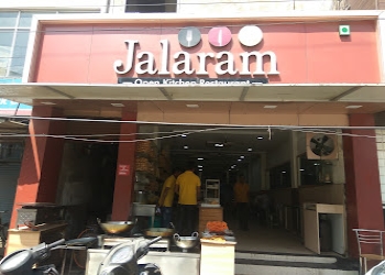 Jalaram-open-kitchen-Pure-vegetarian-restaurants-Telibandha-raipur-Chhattisgarh-1