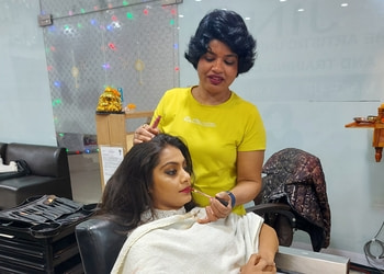 Jini-the-artistic-unisex-salon-training-academyjinindori-Beauty-parlour-Nipania-indore-Madhya-pradesh-3