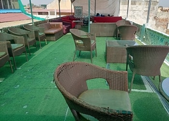 Joeys-hostel-Budget-hotels-Agra-Uttar-pradesh-1