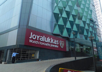 Joyalukkas-jewellery-Jewellery-shops-Choolaimedu-chennai-Tamil-nadu-1