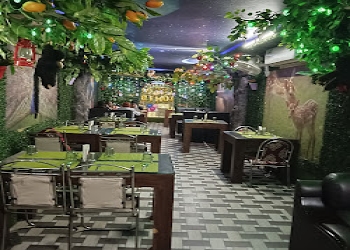 Jungle-safari-Family-restaurants-Patna-Bihar-2