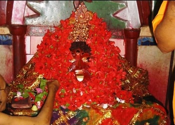 Kalika-shaktipeeth-shri-nalateswari-temple-Temples-Birbhum-West-bengal-3