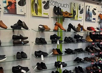 Khadims-Shoe-store-Jamnagar-Gujarat-3