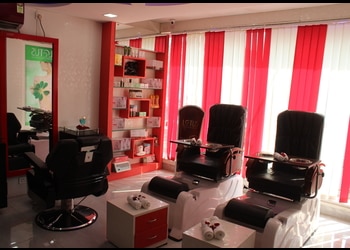 Khusi-professional-beauty-studio-Beauty-parlour-Uditnagar-rourkela-Odisha-3