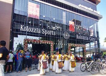 Kolozzia-cars-Used-car-dealers-Edappally-kochi-Kerala-1