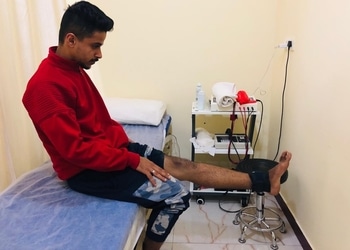 Kr-physiotherapy-rehabilitation-clinic-Physiotherapists-Sector-50-noida-Uttar-pradesh-2