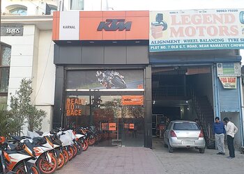 Ktm-husqvarna-Motorcycle-dealers-Model-town-karnal-Haryana-1