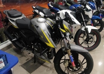 Kubera-motors-Motorcycle-dealers-Bangalore-Karnataka-2