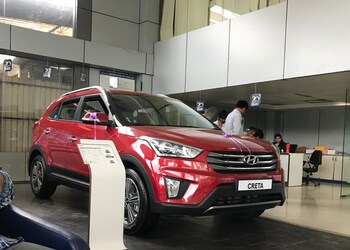 Kundan-hyundai-Car-dealer-Nigdi-pune-Maharashtra-3